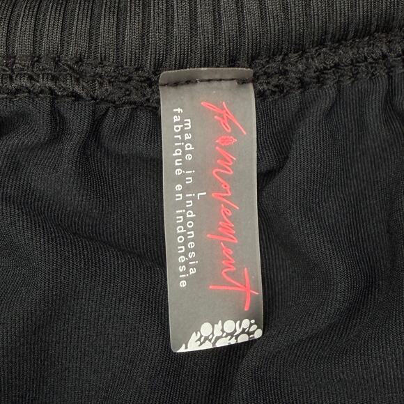 NWT FREE PEOPLE FP Movement Game Time Short In Black Size Large - Picture 5 of 8